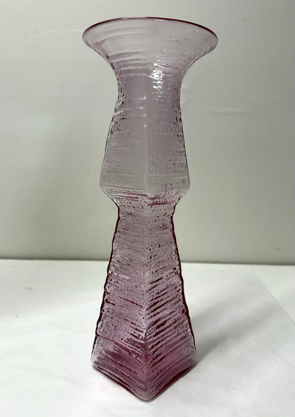 Blenko Mid Century Modern Rose Pink Textured Vase. Husted #6223 🐝