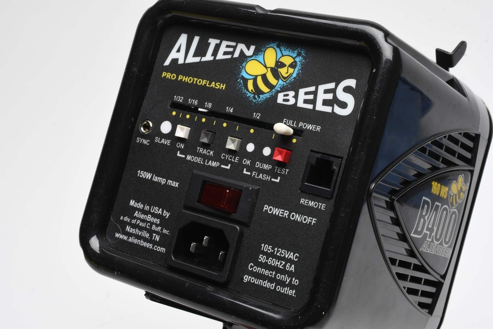 Paul C. Buff Alien Bees 160WS B400 monolight flash head, reflector, Clean!