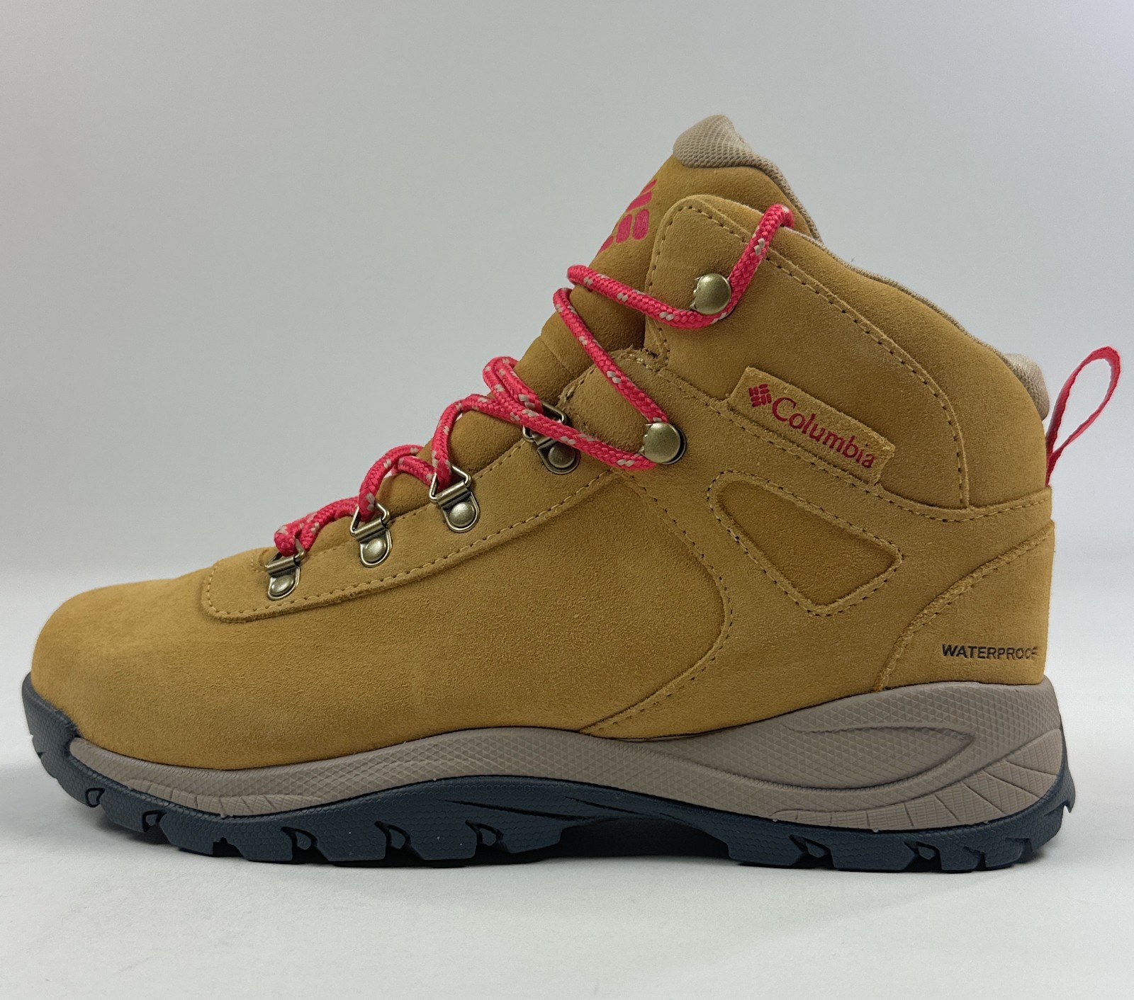 Columbia Yoncalla Suede Womens Size 9.5 Brown Hiking Boots Waterproof YL0758-373