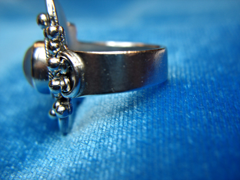 MOONSTONE RING & EARRING SET - SET IN STERLING SILVER - VERY ATTRACTIVE SET