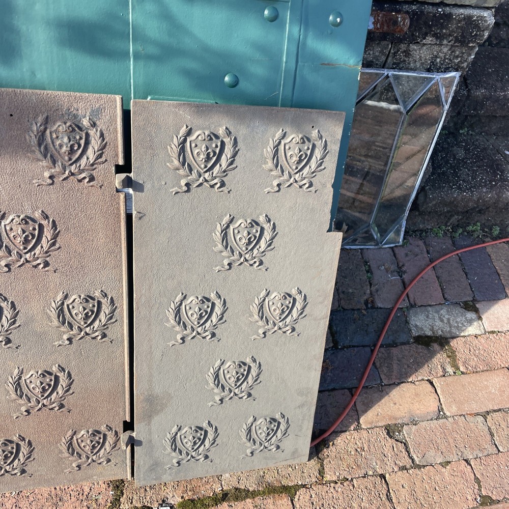 Antique Cast-Iron Three-Piece Fireback Fleur De Lis