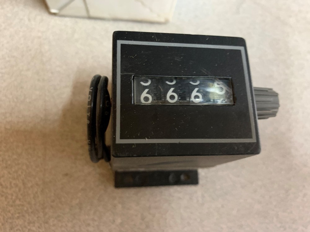 NEW IN BOX REDINGTON 1-1284