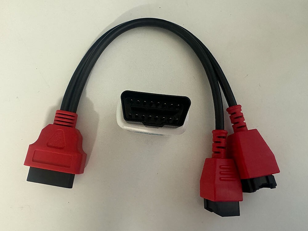 RAM 12" UAX UCONNECT 4C RADIO INTEGRATION PROGRAMMER + SECURITY BYPAS CABLE