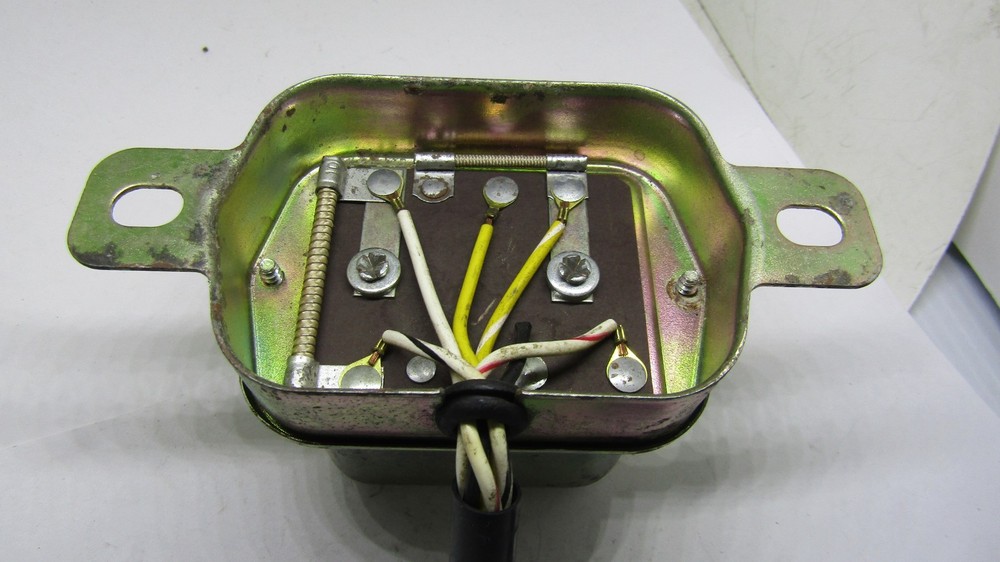 Voltage Regulator Standard VR-121
