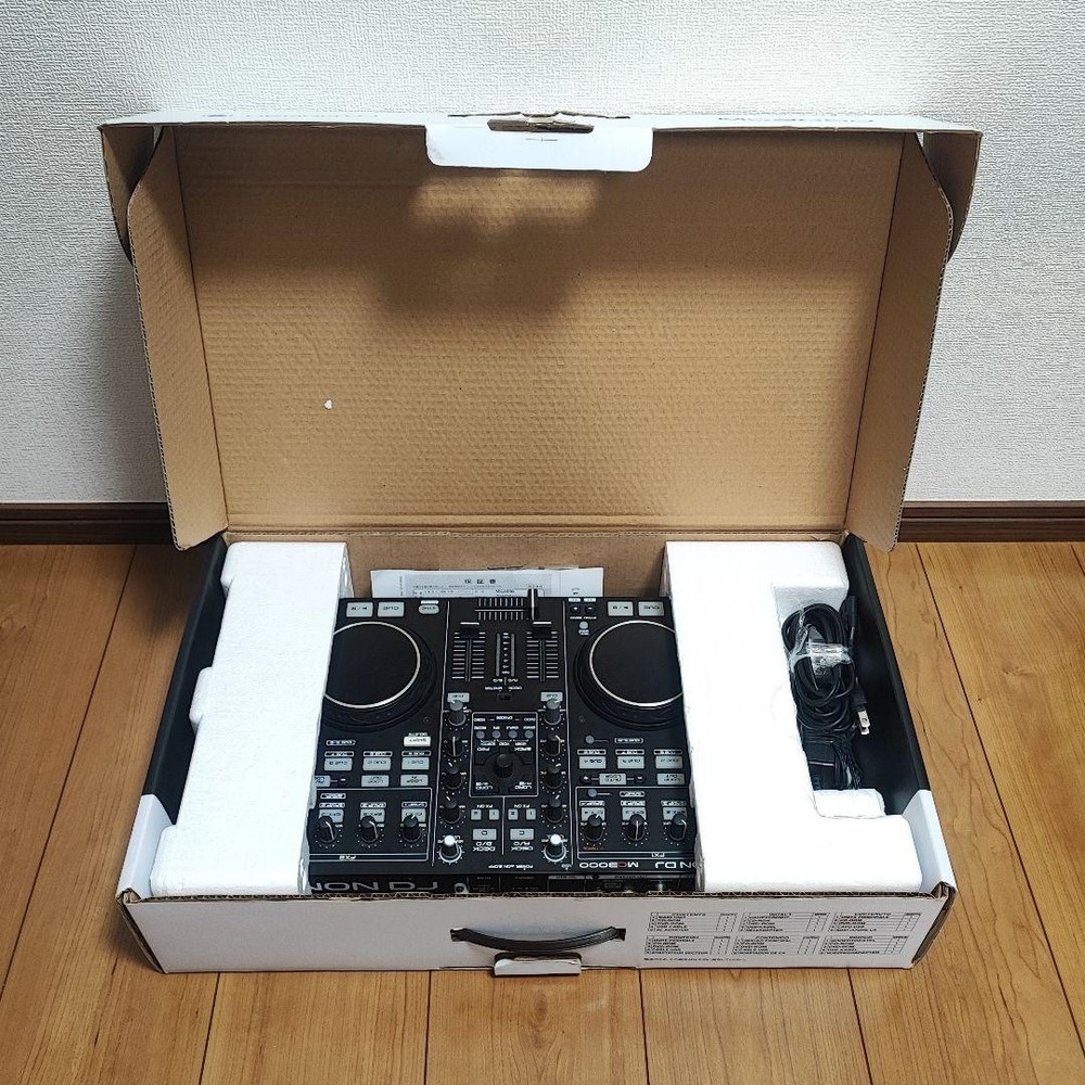 Junk DENON DJ MC3000 DJ Controller with Box and Power Cable