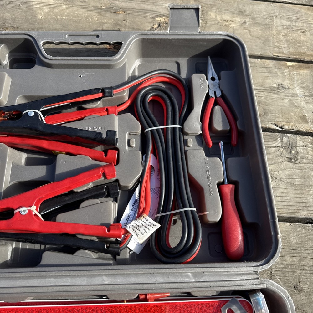 auto emergency toolkit