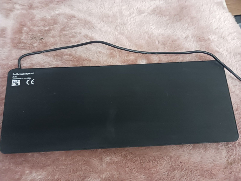 Man & Machine Really Cool Keyboard MMI USB Waterproof Keyboard