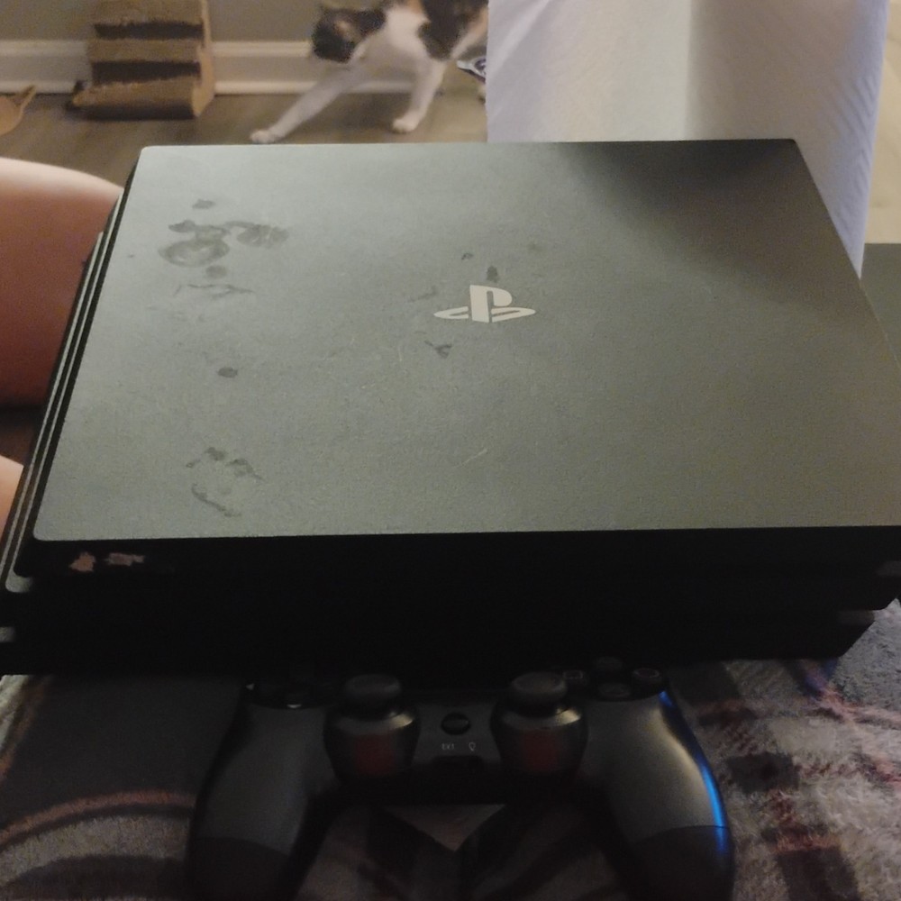 Sony PlayStation 4 Pro Black Console with Controller Wi-Fi HDMI USB-A