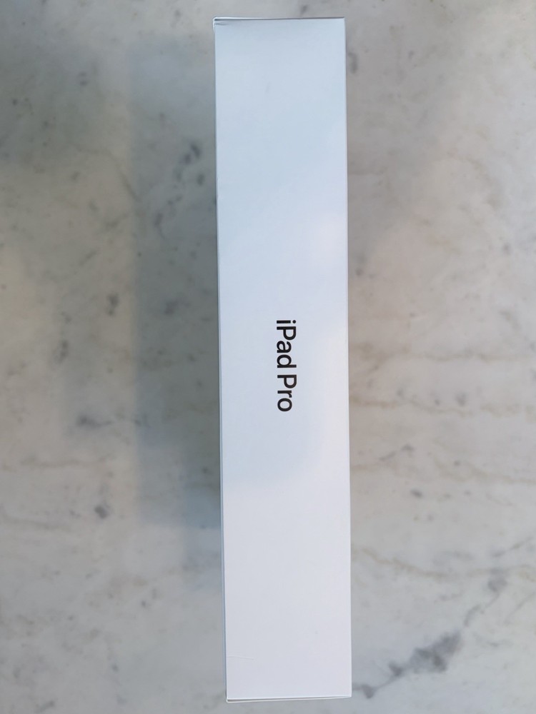 iPad Pro 11 M5 Wi-Fi 256GB Empty Box Only