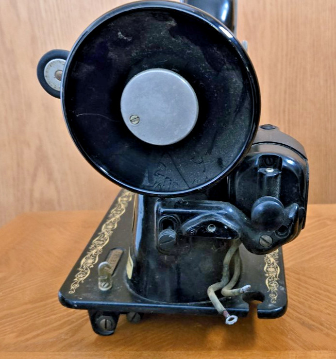 Vintage Singer Simanco 21 Sewing Machine Black Gold UNTESTED