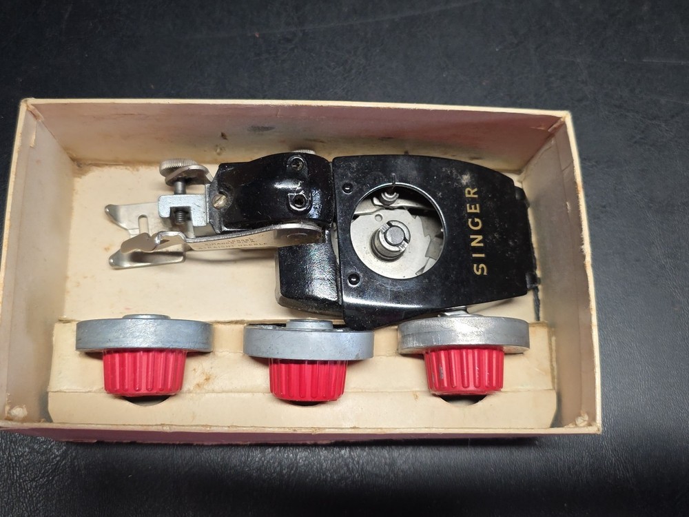Singer Automatic Zigzagger Vintage 1956 Original Box