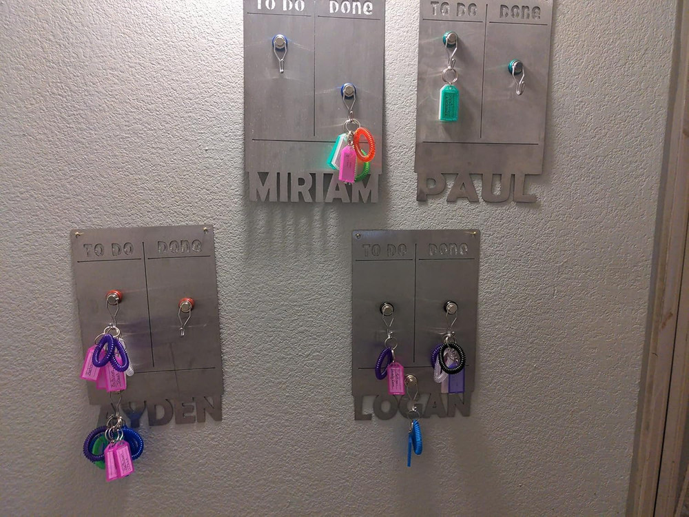 20 Pack Plastic Key Tags with Container, Key Labels with Ring and Label Window,