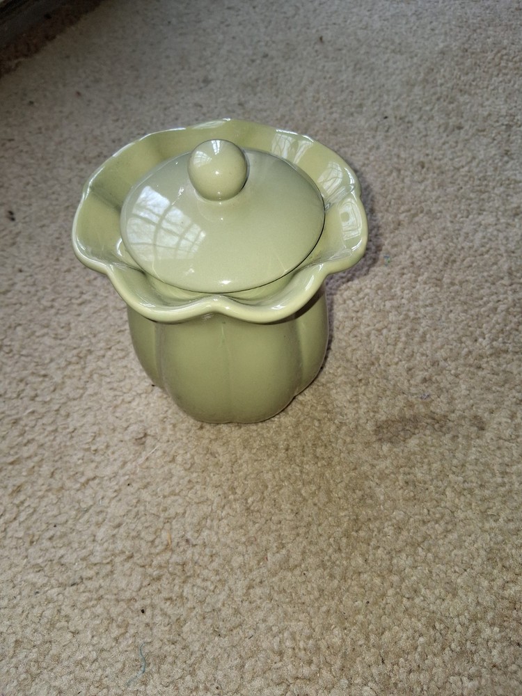 6" light green candle jar with lid