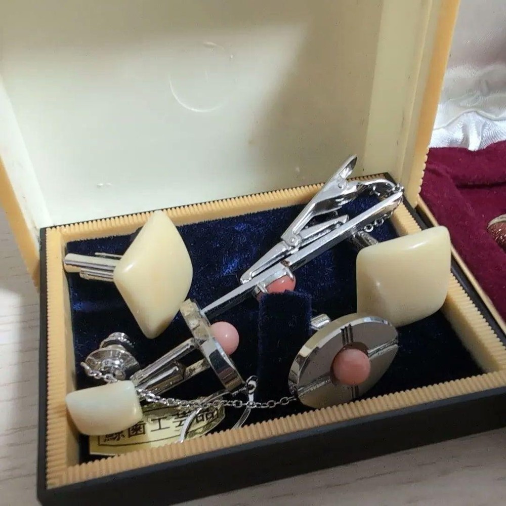 Tie Pin Cufflink Set with Case Used