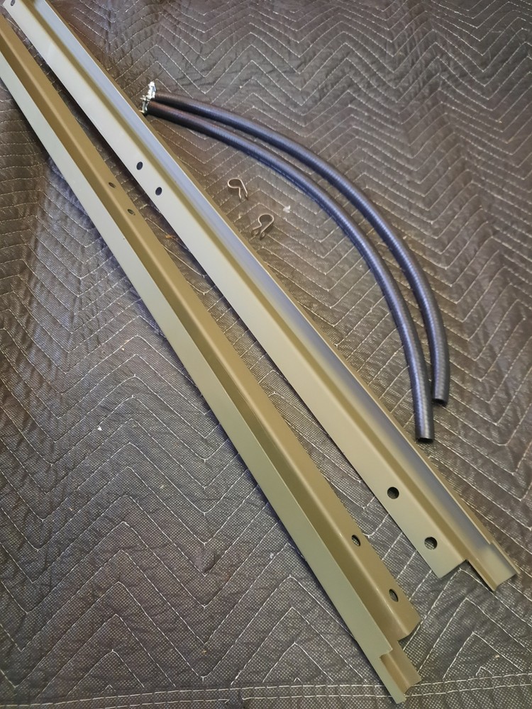 G102 Halftrack hood rain gutter kit