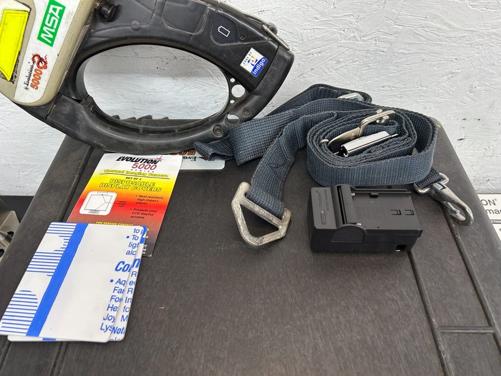 MSA Evolution 5000 Hand-Held Thermal Imaging Camera With Case And Accessories