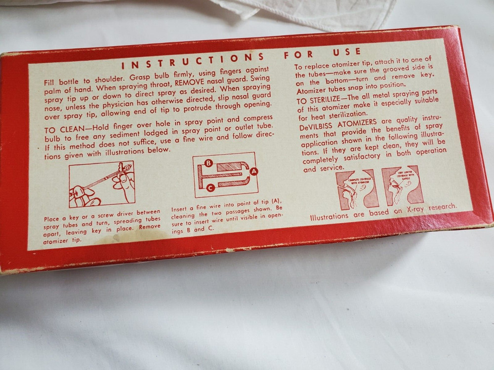 DeVilbiss Adjustable atomizer No 127 in original-clear glass-box is not mint