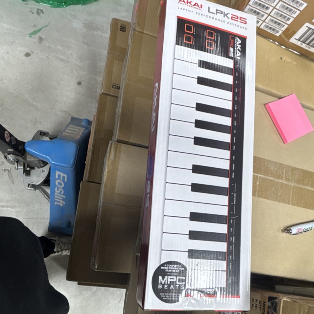 Akai LPK25 Keyboard Controller 25 Synth Keys USB Compatible Arpeggiator Software