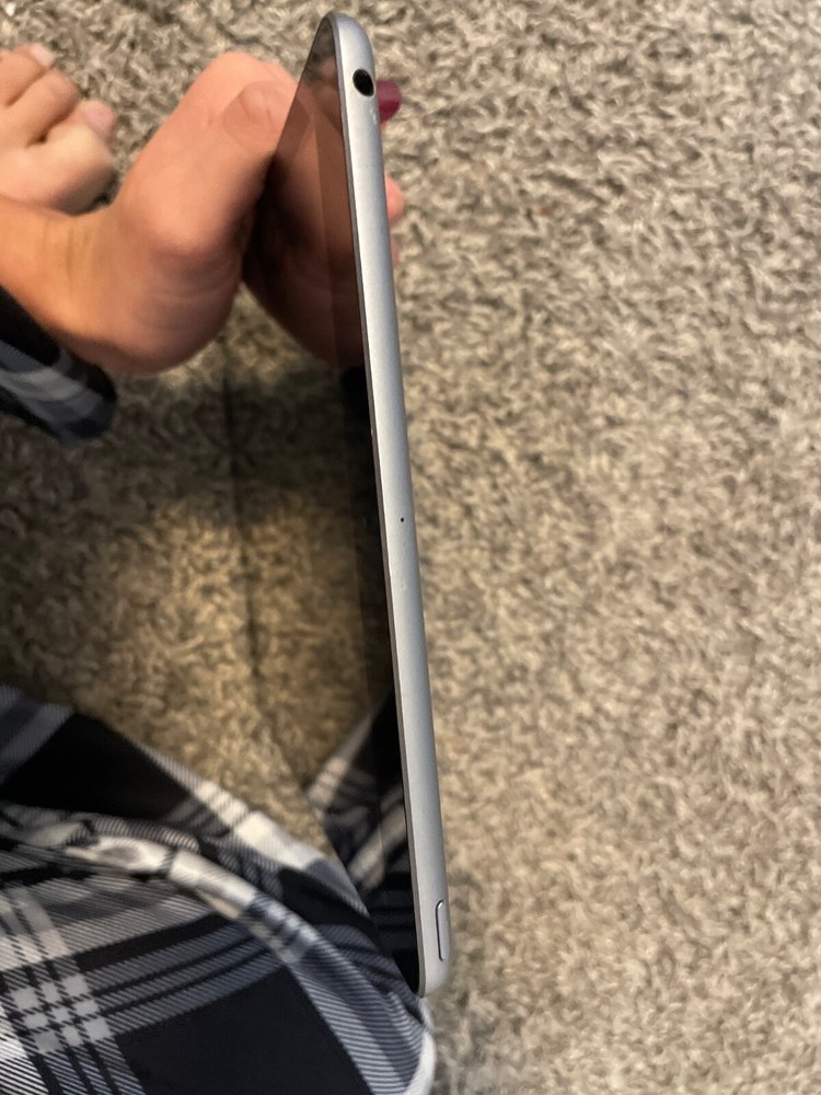 Apple iPad 9th Generation 64GB WiFi 10.2" Space Grey