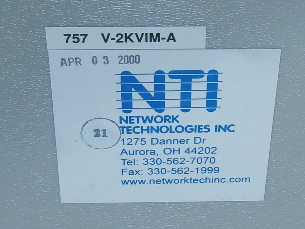 NTI Network Technologies VOPEX-2KVIM-A 2-port Video Switching KVM Splitter Used