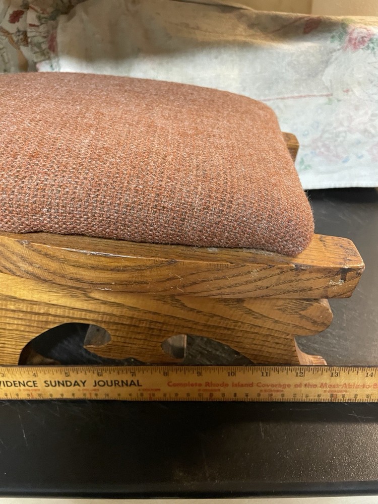 VICTORIAN SOLID OAK HORSESHOE SHAPED FOOTSTOOL ANTIQUE MUST SEE!!