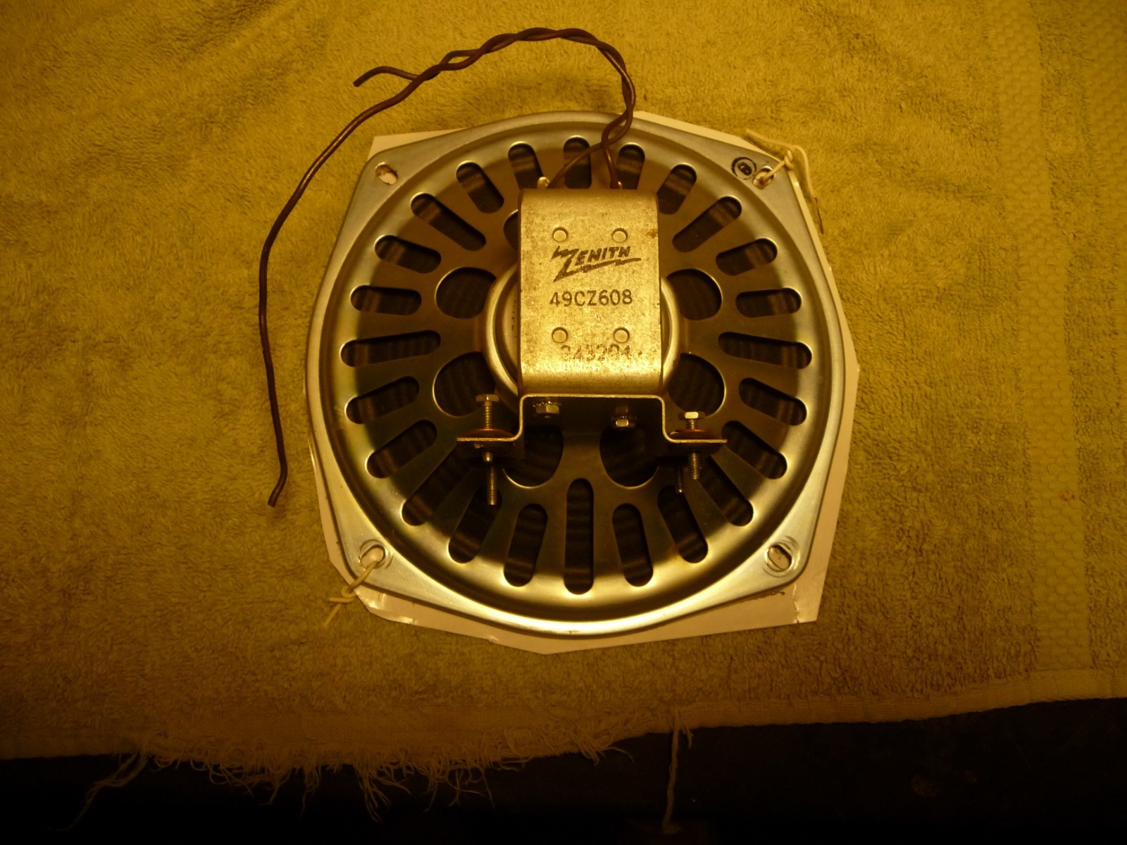 Vintage Original Zenith H725  7  1/2  inch radio speaker