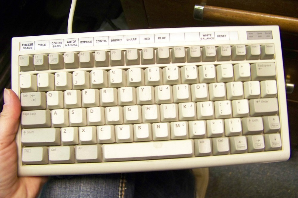 optronics dei-750 Microscope Camera Controller