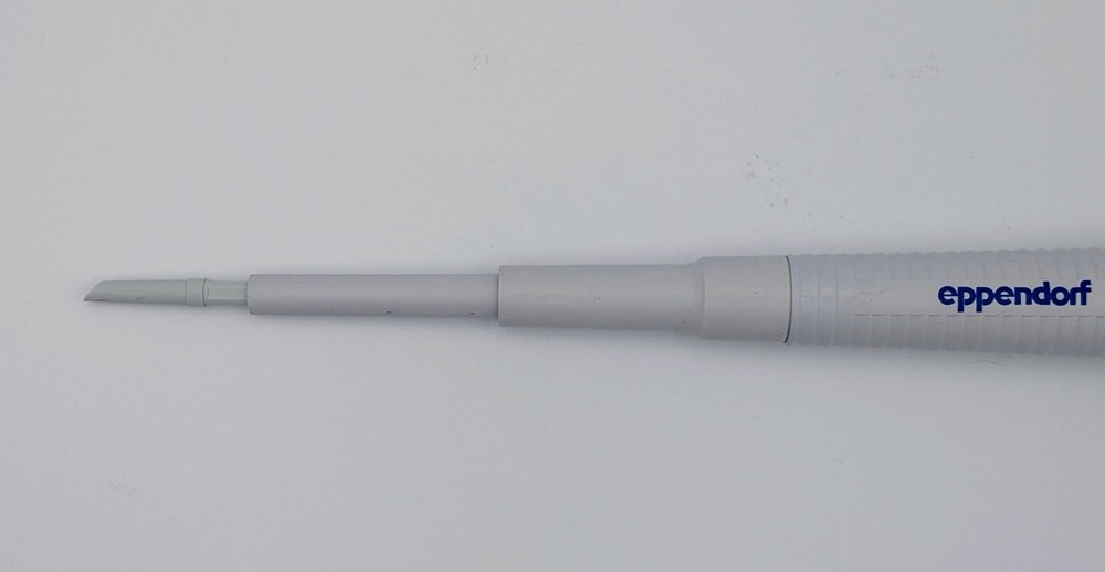 Eppendorf Reference 4900 Adjustable Pipette 50-250uL | Cleaned + Calibrated