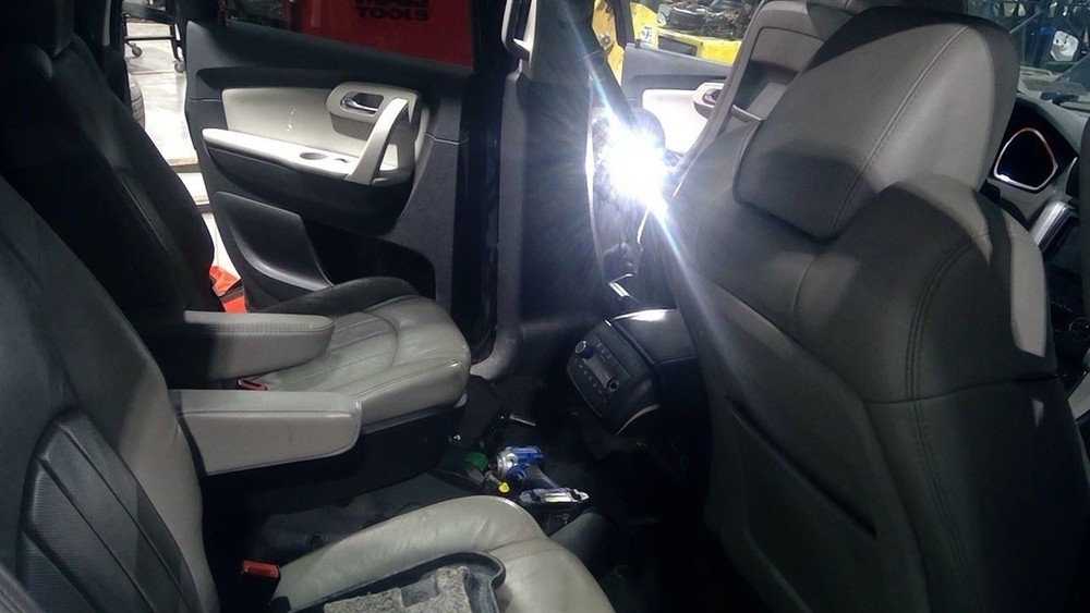 TRAVERSE 2012 REAR INTERIOR LIGHT 6959