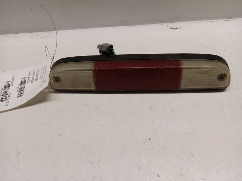 F350SD    2005 High Mounted Stop Light 351551