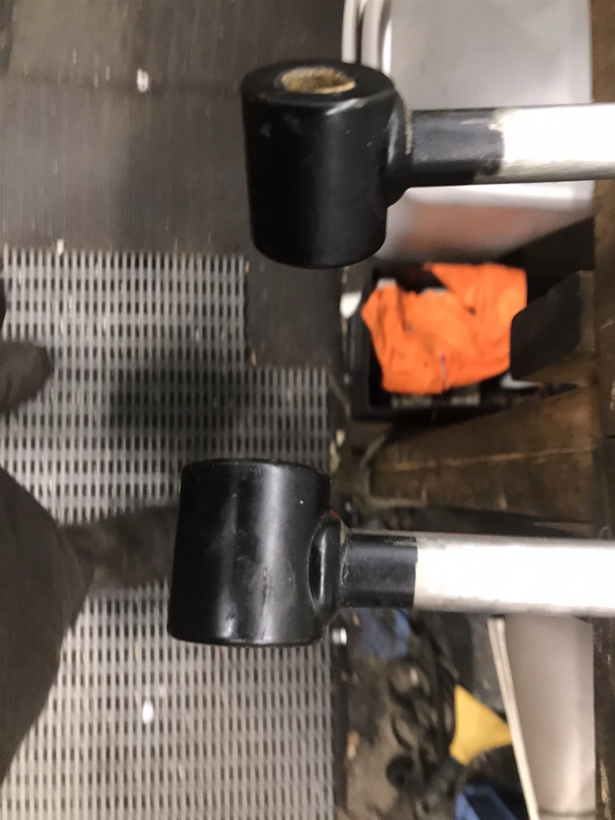 Mercury marine MerCruiser Alpha Bravo trim tilt lift hydraulic cylinders NO SALT