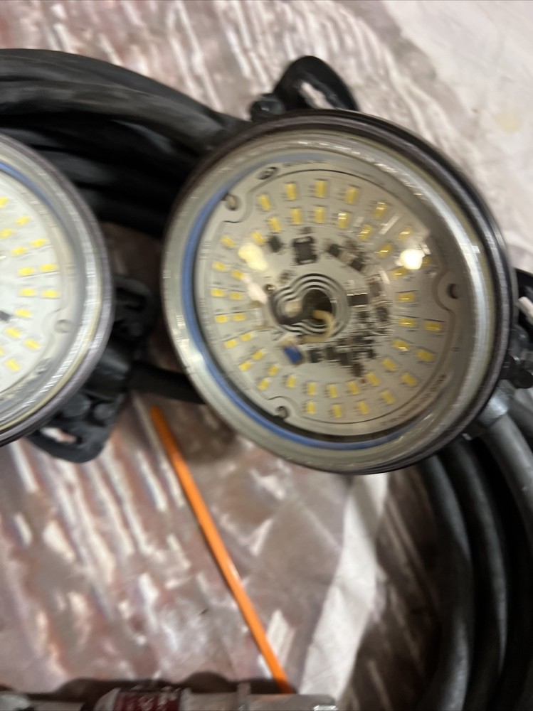 KH Industries Explosion Proof LED Light String HSD117C-SAMX03-Y14K1-H