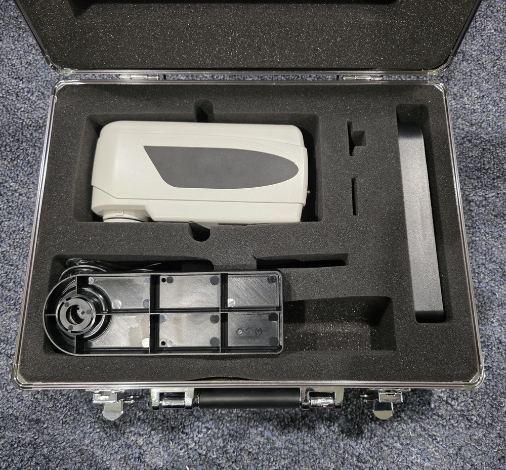 PCE Instruments - PCE CSM 6 Color Meter - Excellent Condition