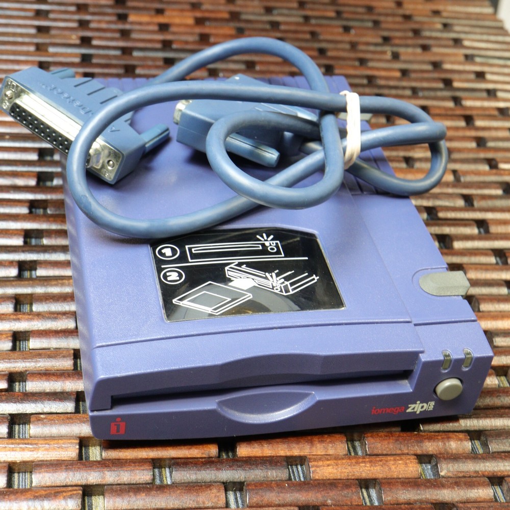 Iomega Zip 100 Z100P2 Drive External With Parallel Cable only