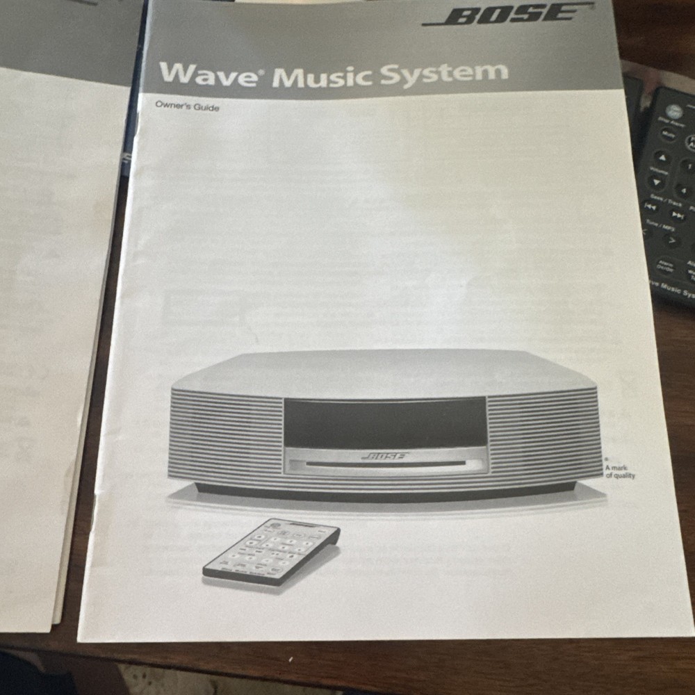 Bose Wave Music System Bundle with Bose Wave Multi-CD Changer Black AWRCC1