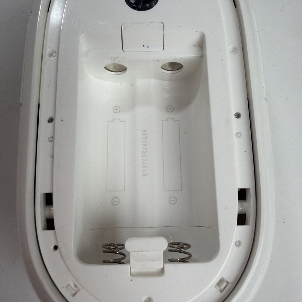 Apple Magic Mouse White Bluetooth Wireless A1197