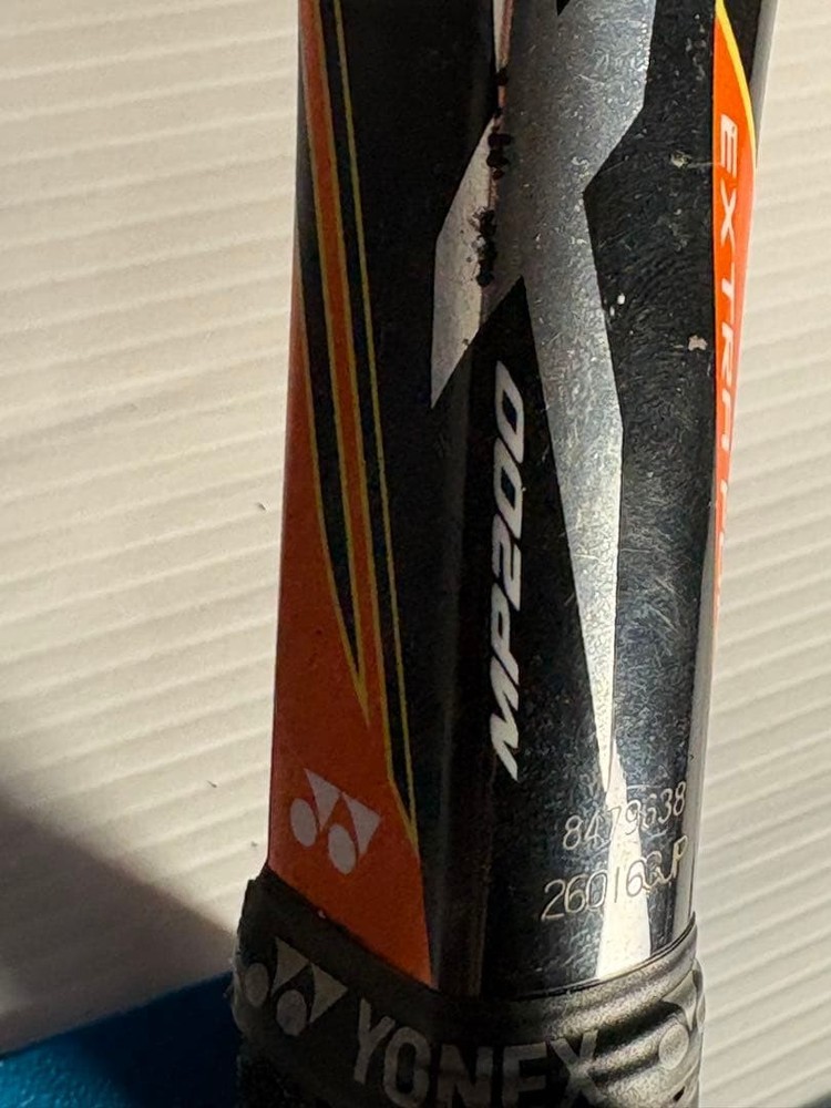 YONEX MP200