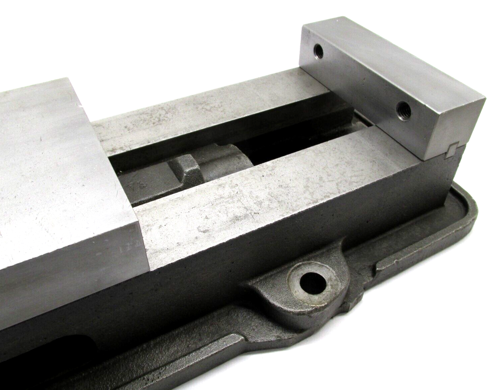 KURT ANGLOCK 6" MILLING MACHINE VISE - #D60