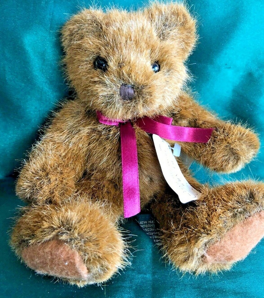 RUSS BERRIE TIMELESS TEDDIES - 7" PLUSH BEAR - PICKERING