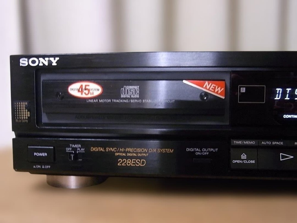 SONY CDP-228ESD CD Compact Disc Player Maintenance completed Tested