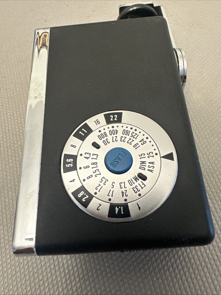 Vivitar 151 Electronic Flash Untested