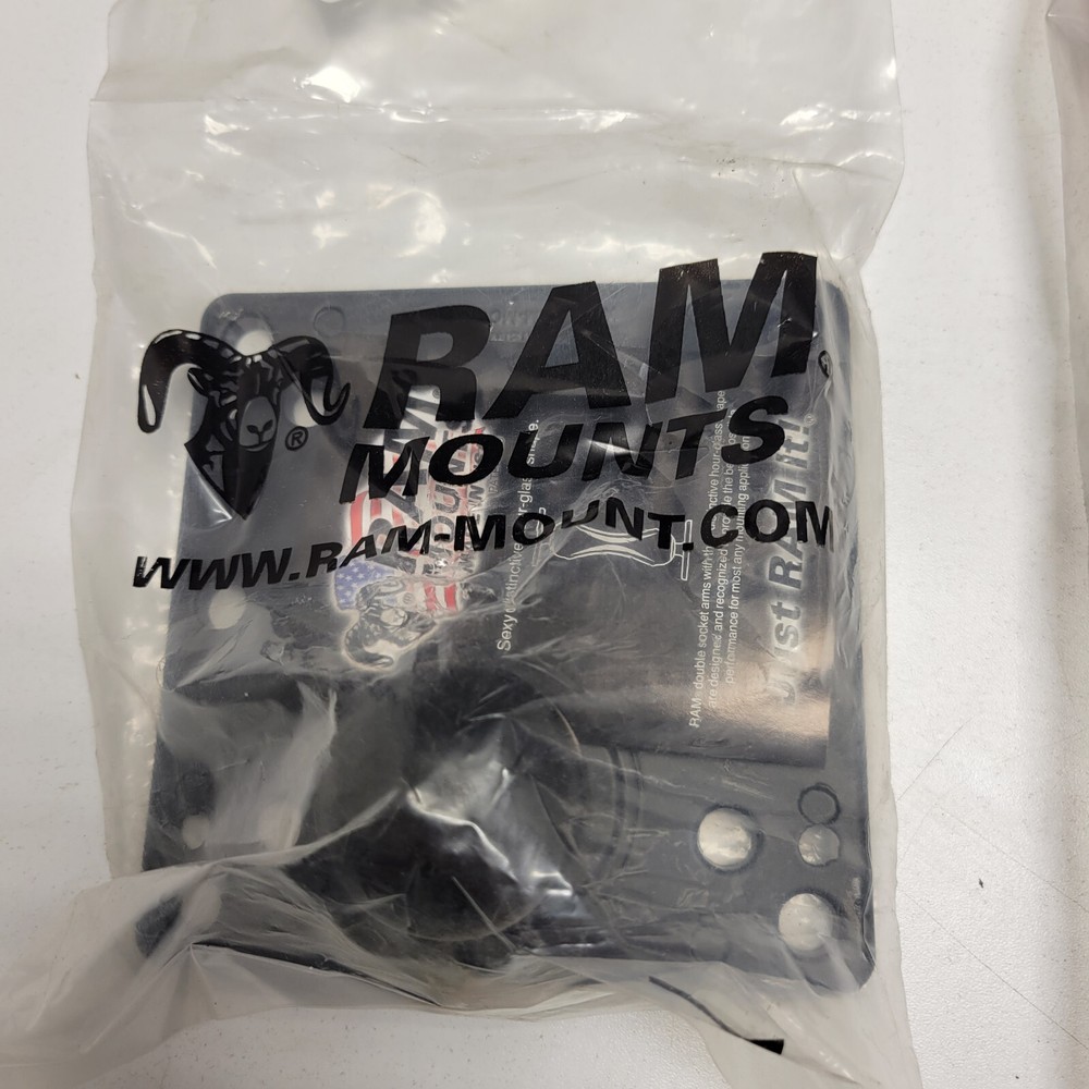 RAM-D-201U-E Socket Long Arm + Ram 246U C sized Plate