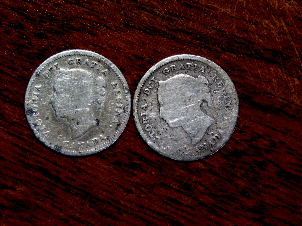 Canada Genuine Two Different 5 Cent Silver Coins #32 R2