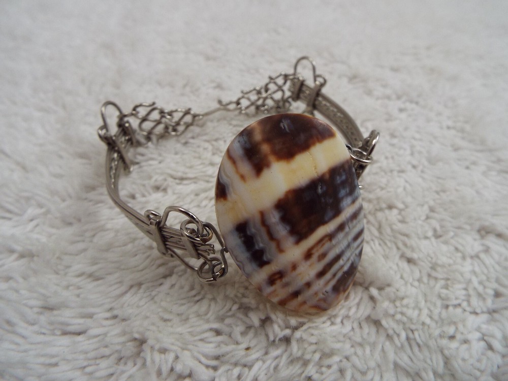 Silvertone Shell Focal Bracelet