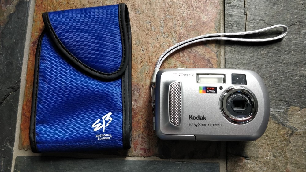 Kodak Easyshare CX7310 3.2MP Digital Compact Camera Silver Excellent