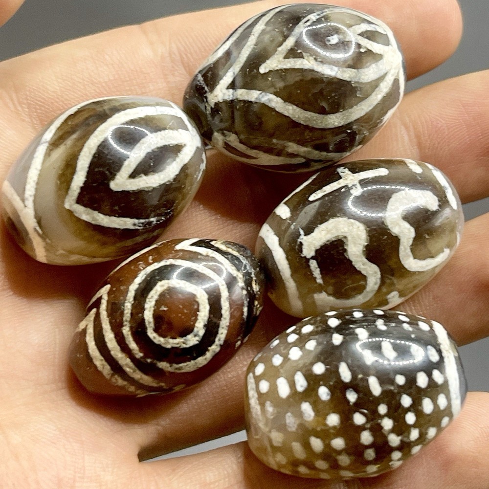 5 Pieces Ancient Central Asia Bactrian Agate Carnelian Beads With Patterns