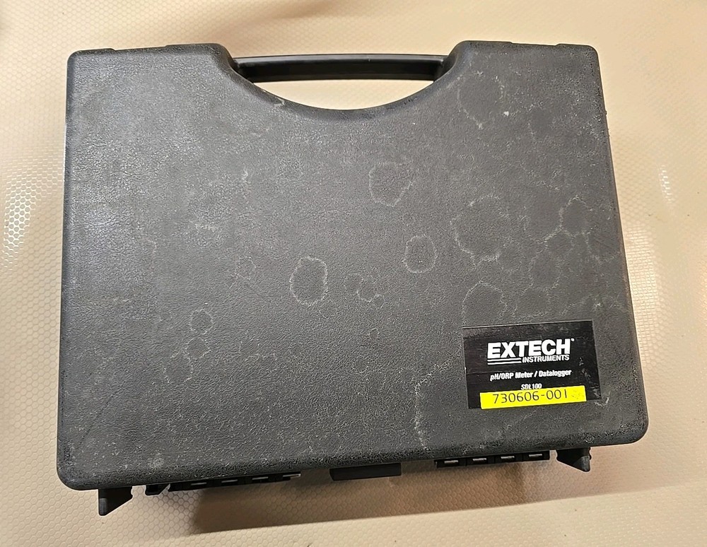 Extech SDL100: PH/ORP Meter SD Logger Kit