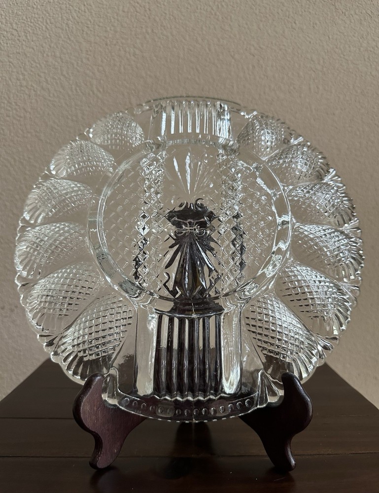 Vintage L.E. Smith Glass Deviled Egg & Relish Plate w/ Pineapple Pattern-EUC