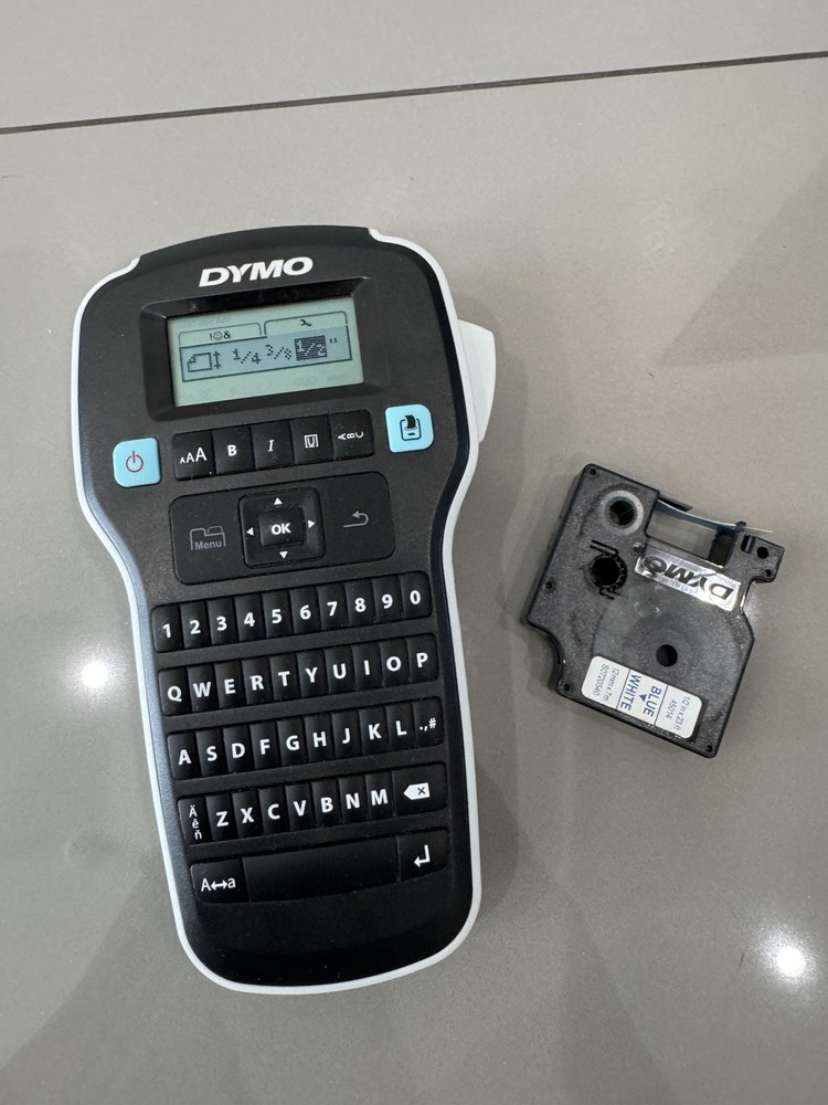 Dymo D1 Label Manager 160 Label Printer &  Label Roll  Excellent Condition