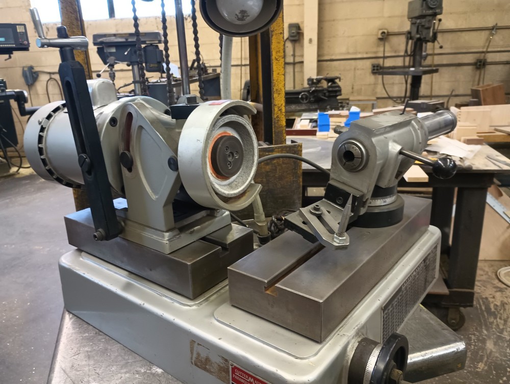 Cutter Master FCG-30 - Tool Grinder/ End Mill Sharpener